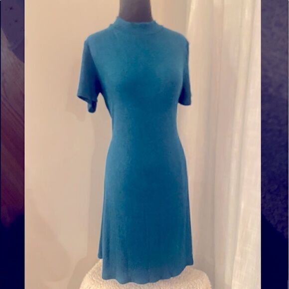 Velvet Torch Ribbed Mock Neck Short Sleeve Dress - Picture 3 of 10